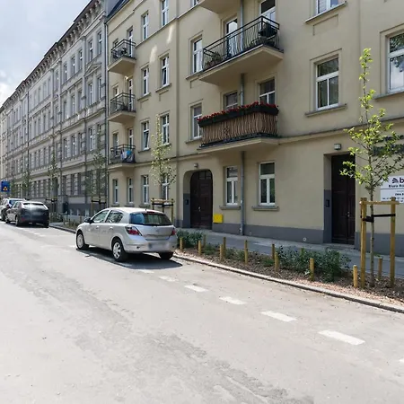 Uminskiego Wilda Center By Renters *